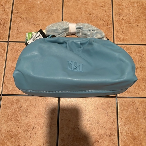 Badgley Mischka Vegan Leather Wrapped Frame Clutch in Blue NWT - Picture 2 of 9